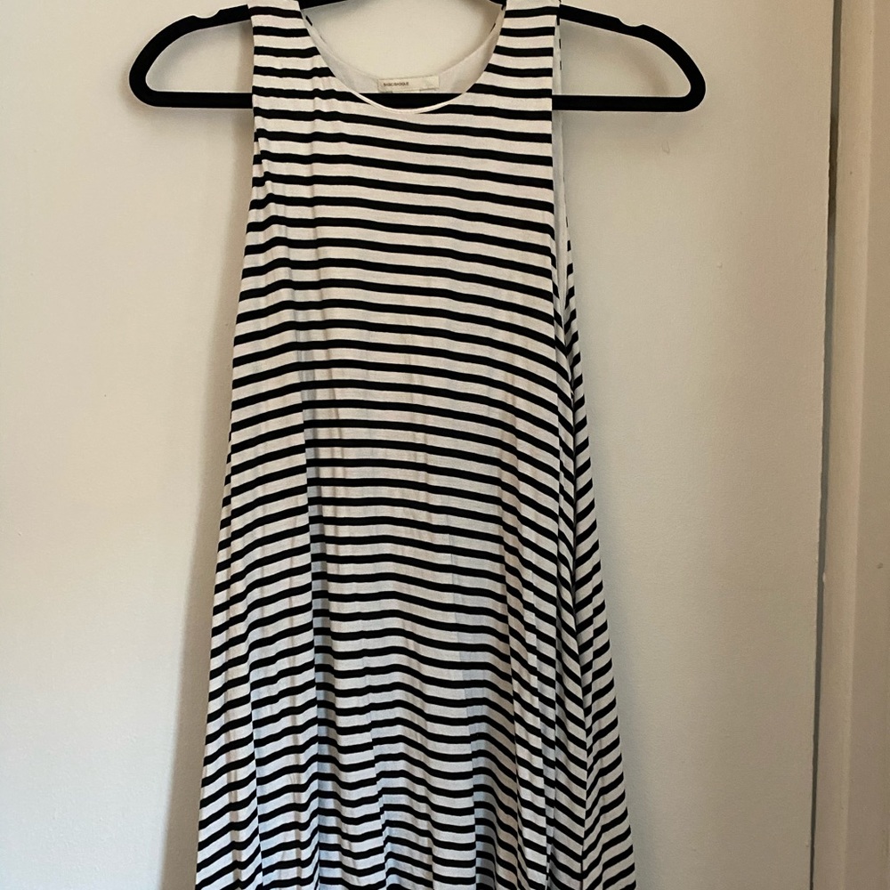 H&M stripped dress w/ pockets